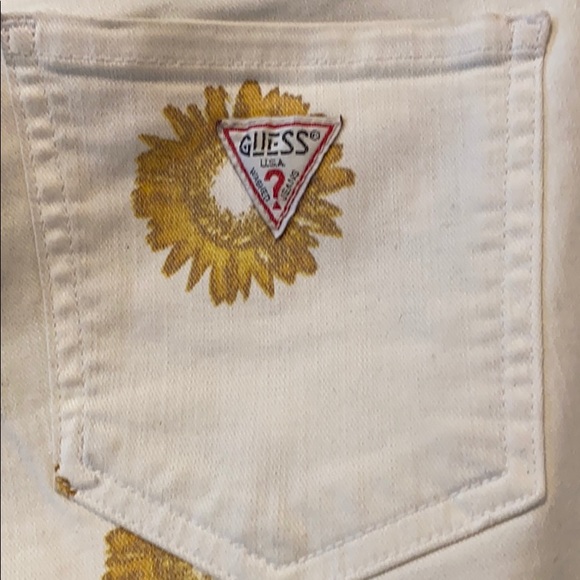 Guess low rise sunflower jeans - Picture 4 of 5